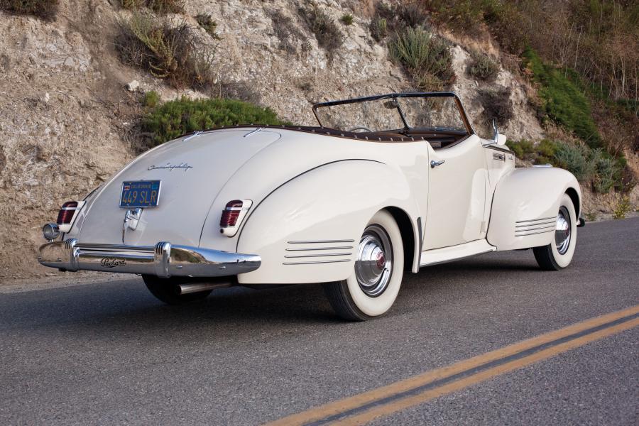  Packard Super Eight Darrin Convertible Victoria 1941 года  (фото 19 из 19)